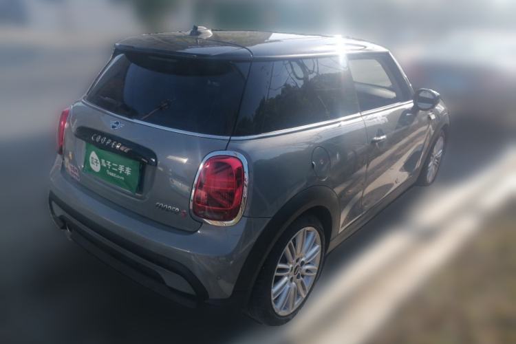 Used MINI 2022 Updated 1.5T COOPER Classic Edition Rear Right 45 Deg