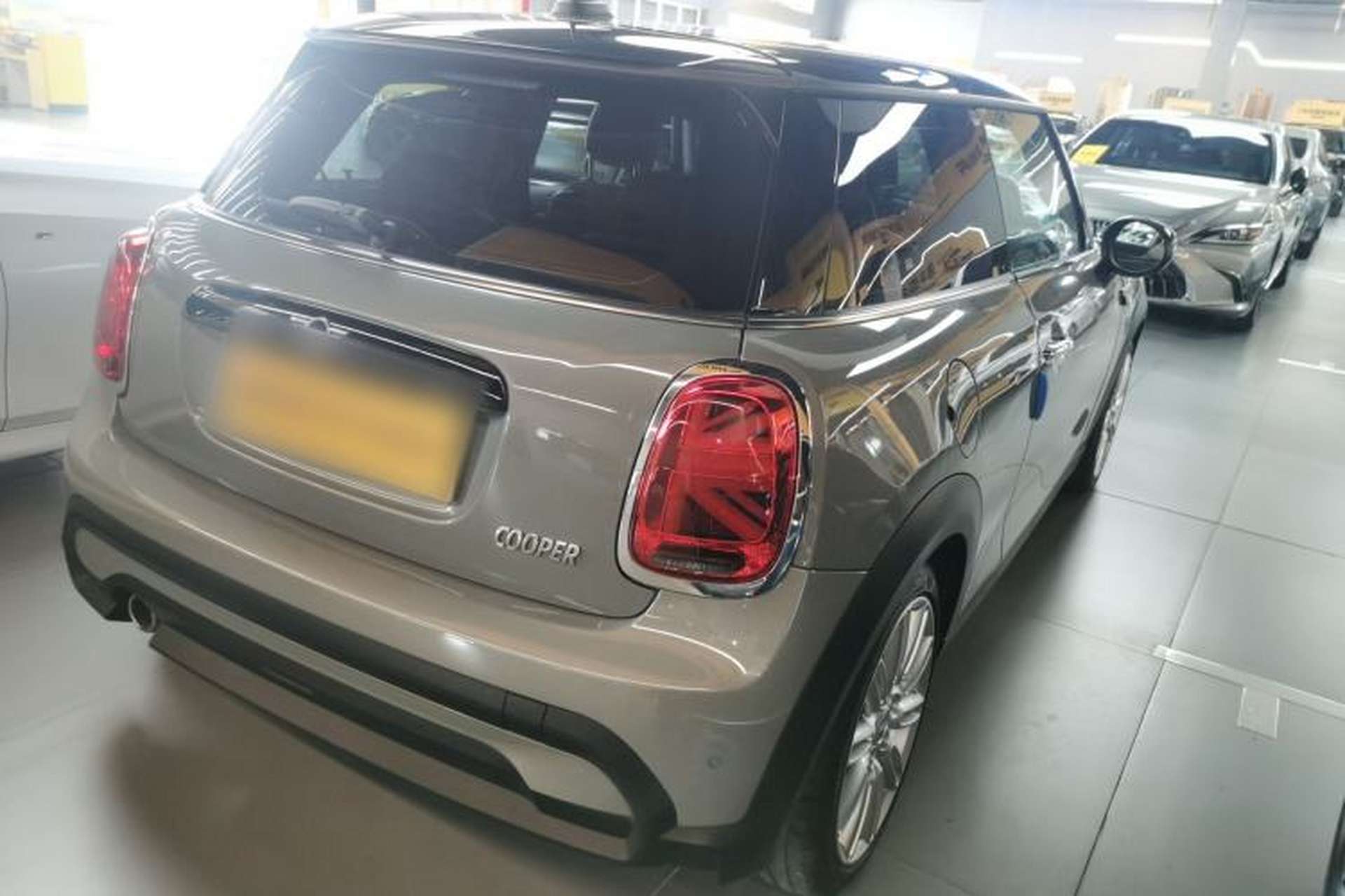 Used MINI 2022 Updated 1.5T COOPER Classic Edition Rear Right 45 Deg