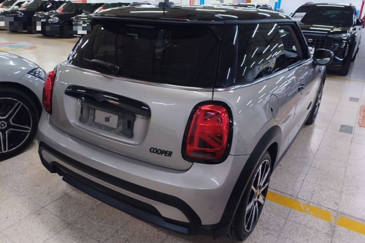 Used MINI 2022 1.5T COOPER Artist Rear Right 45 Deg