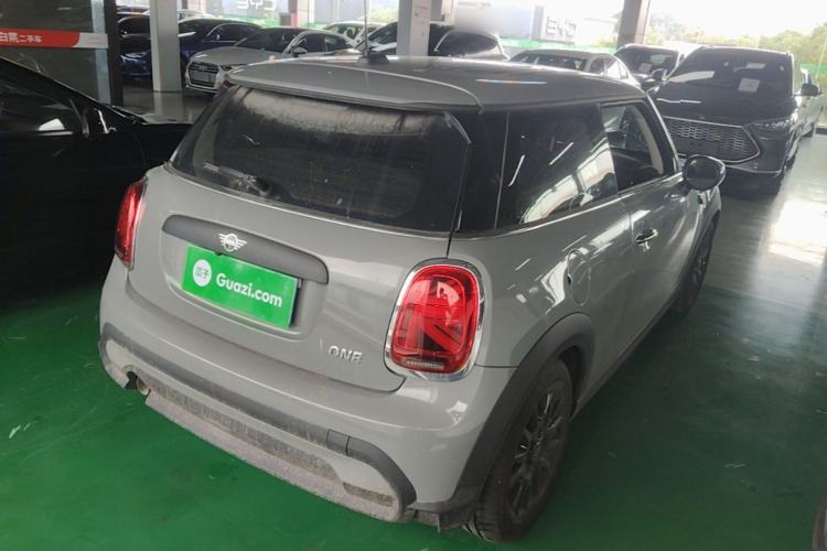 Used MINI 2022 1.5T ONE Rear Right 45 Deg