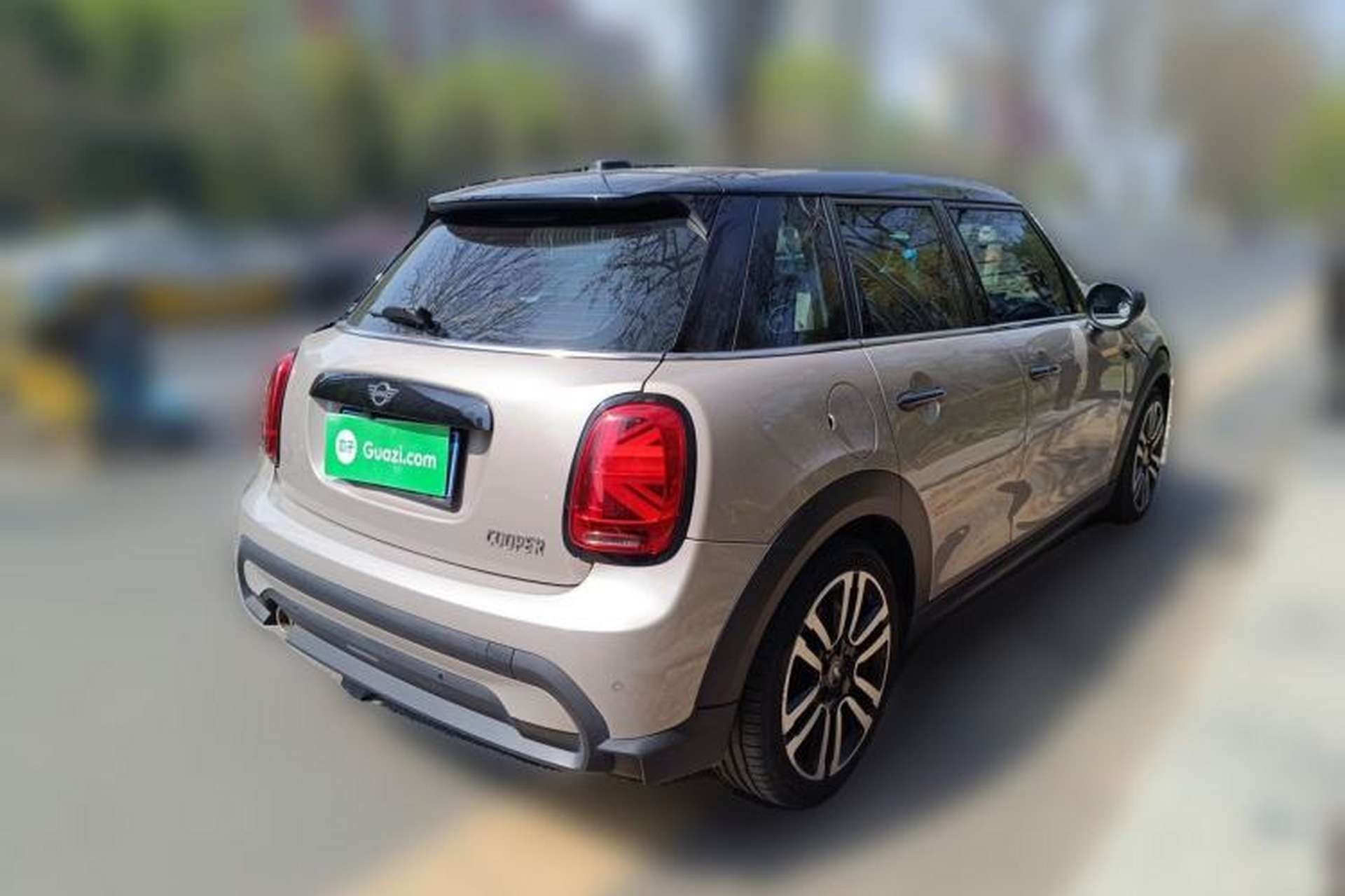 Used MINI 2022 1.5T COOPER Classic Edition Five-Door Version Rear Right 45 Deg