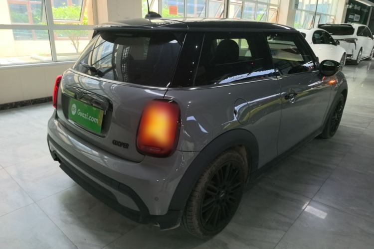 Used MINI 2022 1.5T COOPER Artist Rear Right 45 Deg