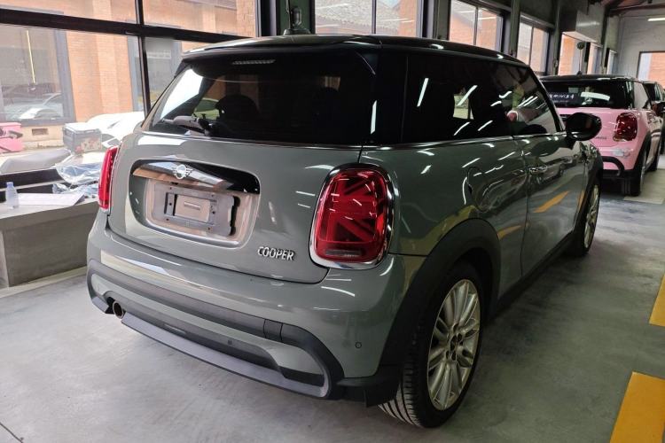 Used MINI 2022 1.5T COOPER Classic Edition Rear Right 45 Deg