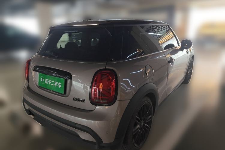 Used MINI 2022 1.5T COOPER Artist Rear Right 45 Deg