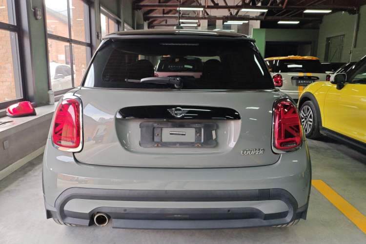 Used MINI 2022 1.5T COOPER Classic Edition Rear