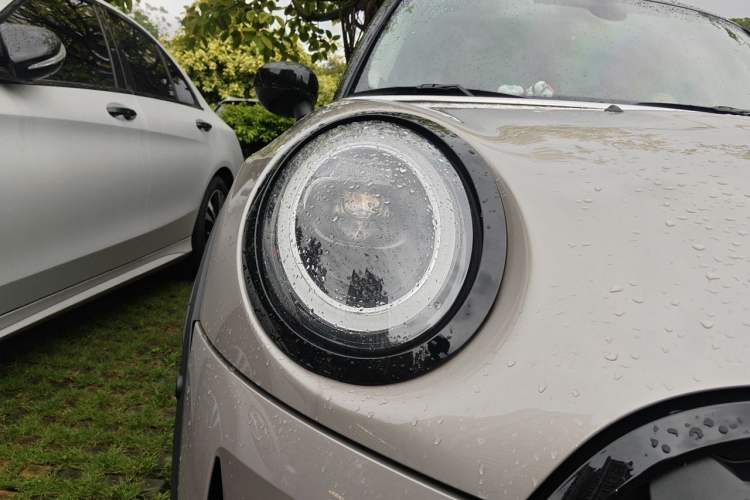 Used MINI 2022 Revised 2.0T COOPER S Artist Five-Door Edition Right Front Headlight
