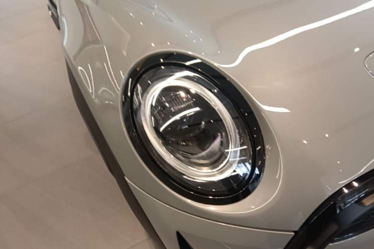 Used MINI 2022 Updated 2.0T COOPER S Classic Edition Right Front Headlight