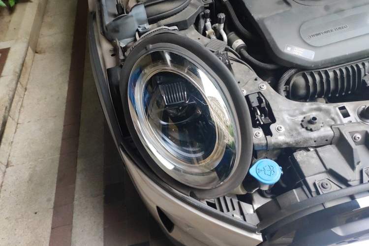 Used MINI 2022 Revised 2.0T COOPER S Artist Five-Door Edition Right Front Headlight
