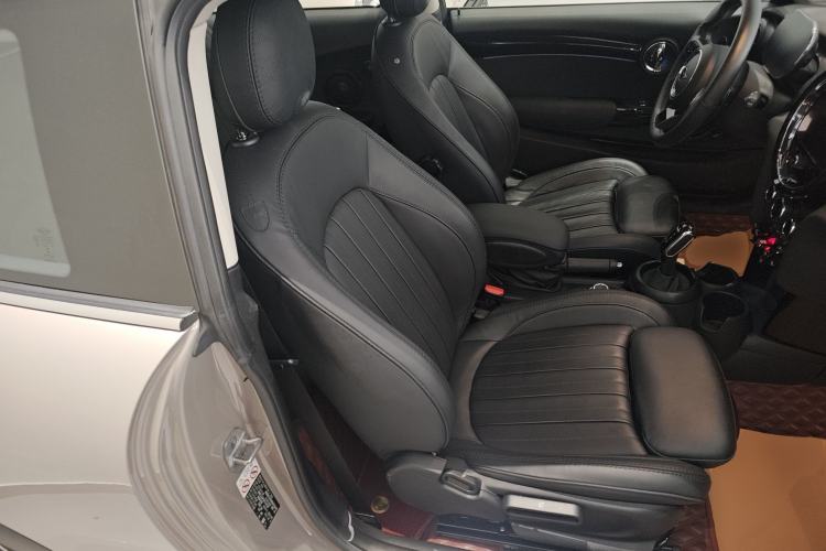 Used MINI 2022 2.0T COOPER S Artist Right Front Seat