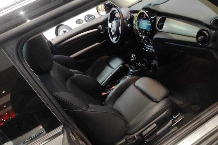 Used MINI 2022 1.5T COOPER Classic Edition Right Front Seat