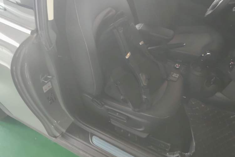 Used MINI 2022 1.5T ONE Right Front Seat
