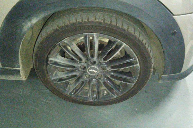 Used MINI 2022 1.5T COOPER Artist Right Front Wheel Hub