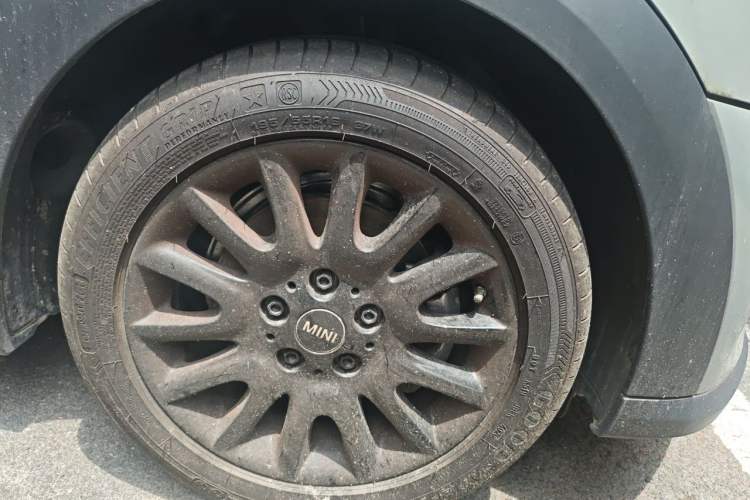 Used MINI 2022 1.5T ONE Right Front Wheel Hub