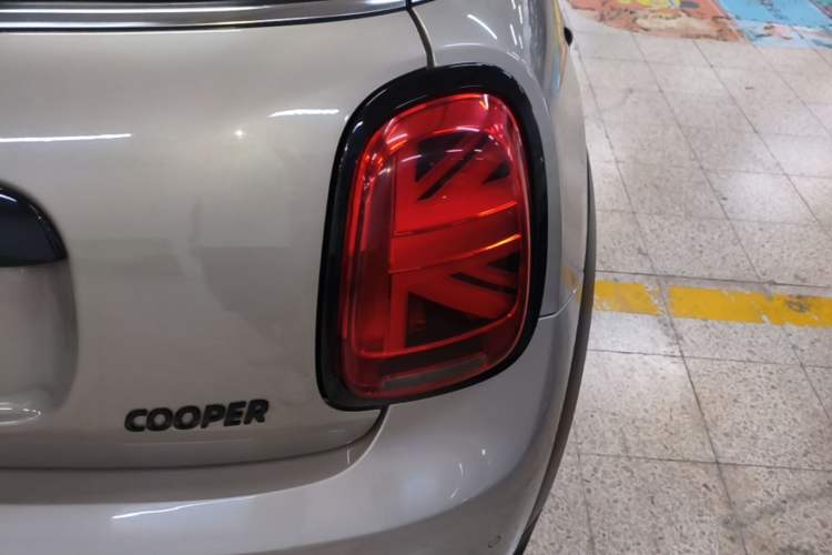 Used MINI 2022 1.5T COOPER Artist Right Rear Taillight