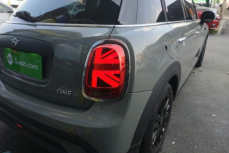 Used MINI 2022 Updated 1.5T ONE Five-Door PLUS Edition Right Rear Taillight