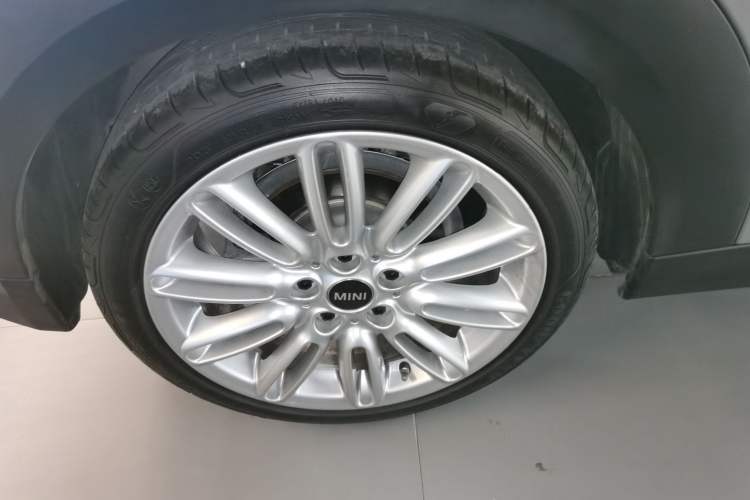 Used MINI 2022 Updated 1.5T COOPER Classic Edition Right Rear Wheel Hub