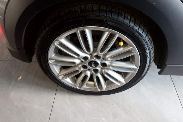Used MINI 2022 1.5T COOPER Classic Edition Right Rear Wheel Hub