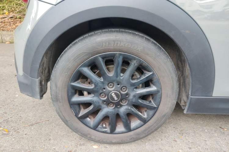 Used MINI 2022 Updated 1.5T ONE Right Rear Wheel Hub