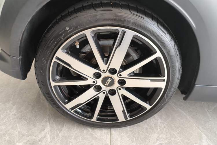 Used MINI 2022 2.0T COOPER S Classic Edition Right Rear Wheel Hub