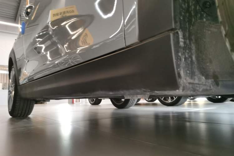 Used MINI 2022 Updated 1.5T COOPER Classic Edition Right Side Sill