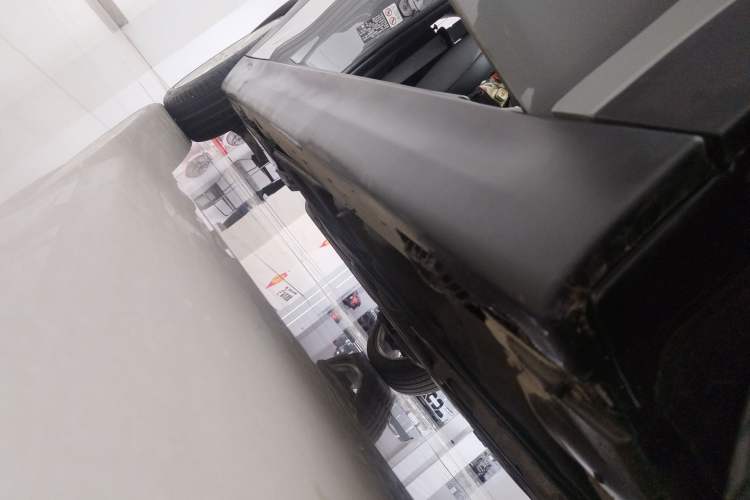 Used MINI 2022 Updated 1.5T COOPER Classic Edition Right Side Sill
