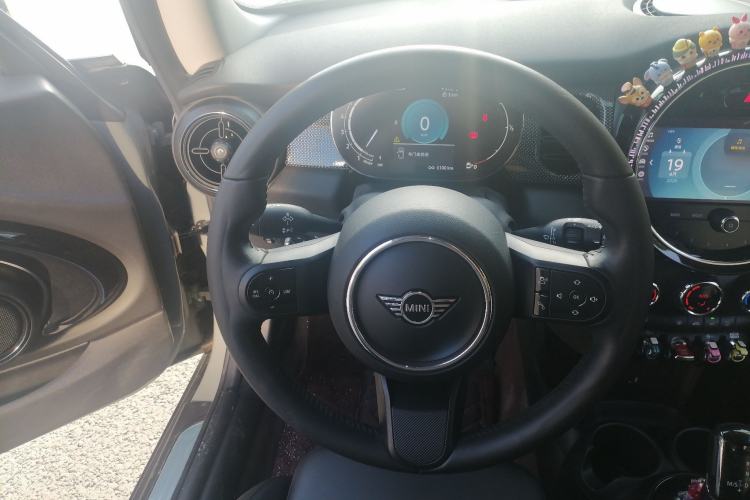 Used MINI 2022 Updated 1.5T COOPER Classic Edition Steering Wheel