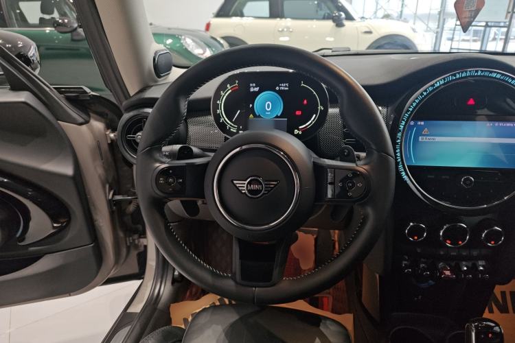 Used MINI 2022 2.0T COOPER S Artist Steering Wheel