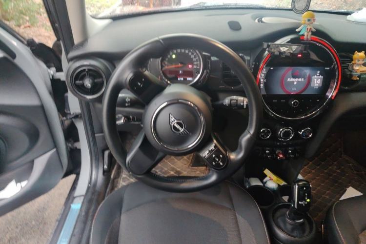 Used MINI 2022 1.5T ONE Five-Door PLUS Steering Wheel