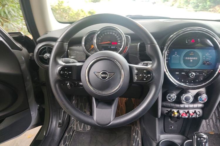 Used MINI 2022 Updated 1.5T ONE Steering Wheel