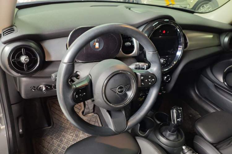 Used MINI 2022 1.5T COOPER Classic Edition Steering Wheel