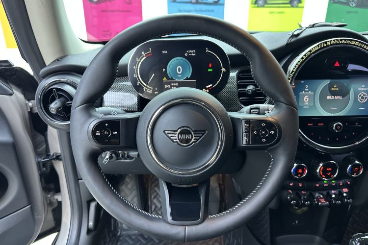 Used MINI 2022 Updated 1.5T COOPER Artist Steering Wheel
