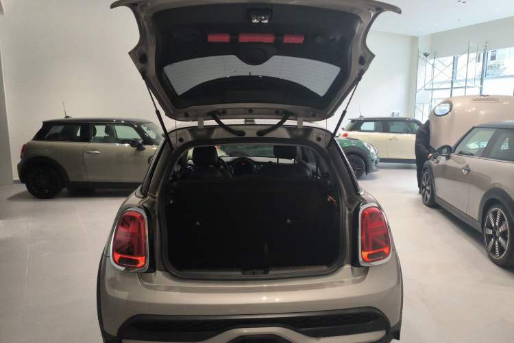 Used MINI 2022 2.0T COOPER S Classic Edition Trunk
