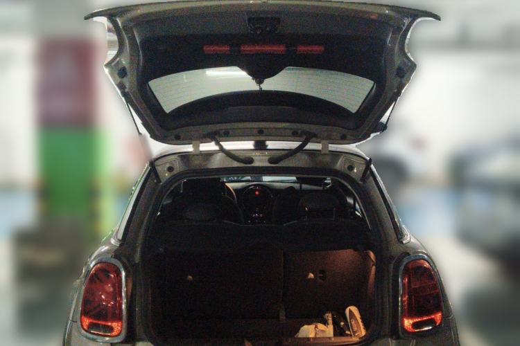Used MINI 2022 1.5T COOPER Artist Trunk