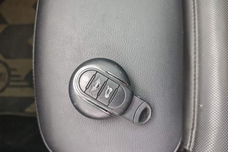 Used MINI 2022 Updated 1.5T COOPER Classic Edition Vehicle Key