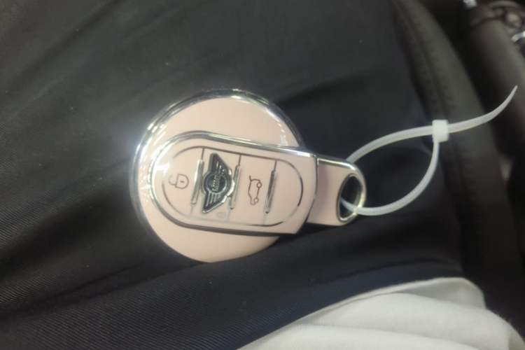 Used MINI 2022 2.0T COOPER S CABRIO Artist Vehicle Key