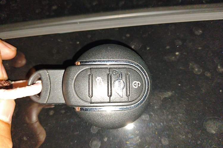 Used MINI 2022 Updated 1.5T COOPER Artist Vehicle Key