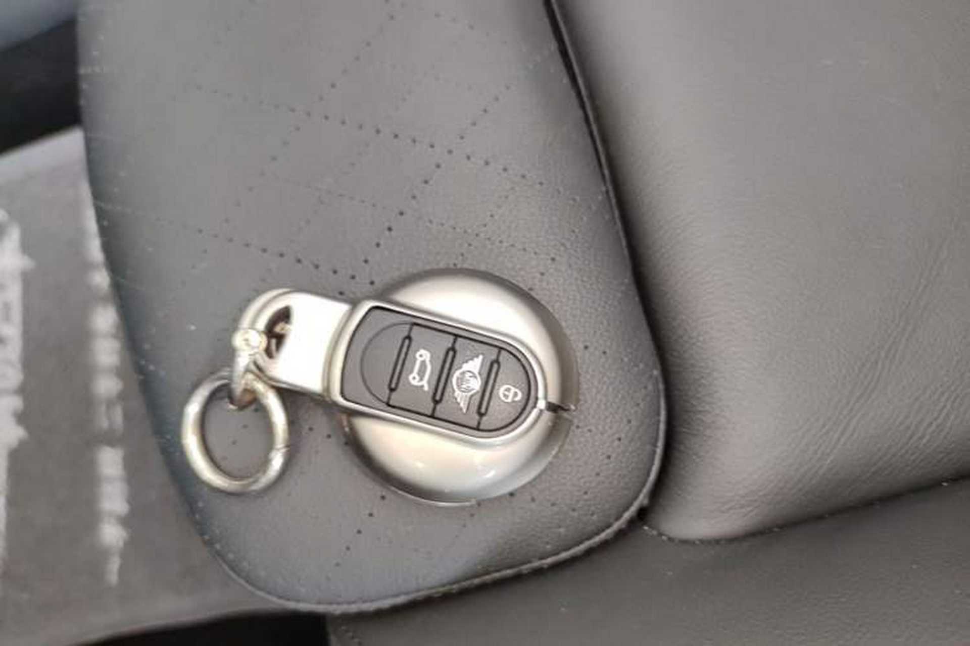 Used MINI 2022 Revised 1.5T COOPER CABRIO Classic Edition Vehicle Key