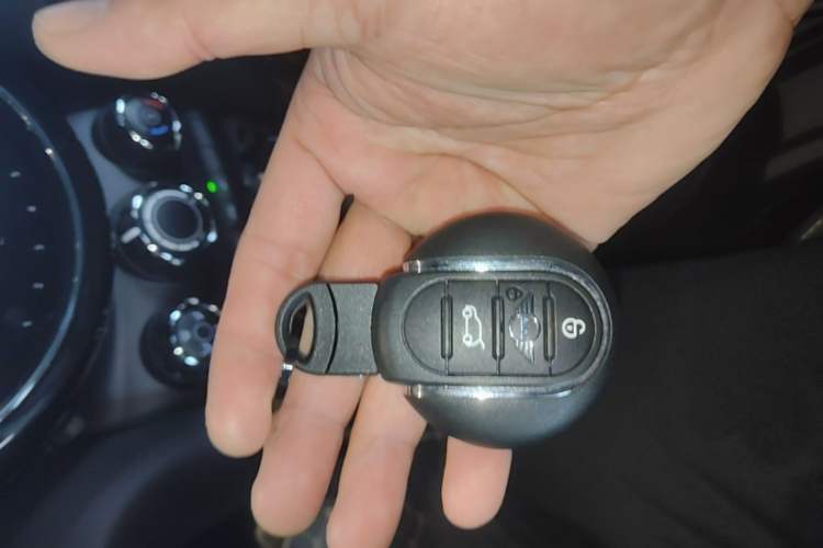 Used MINI 2022 1.5T ONE Vehicle Key