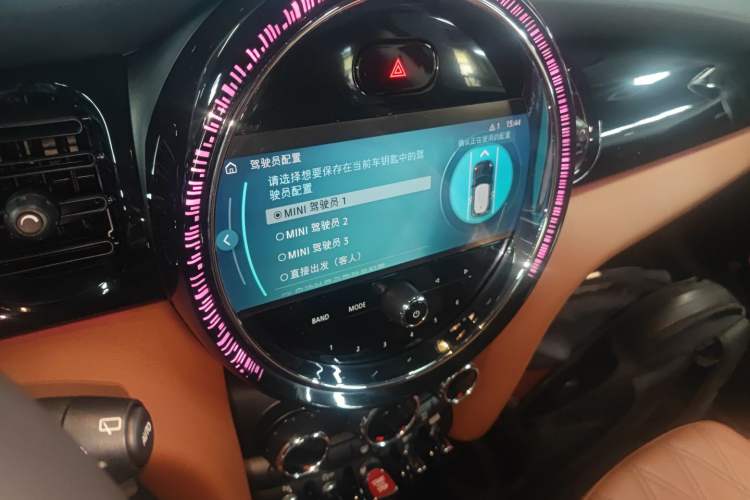 Used MINI 2022 Updated 1.5T COOPER Artist Audio And AC Panel