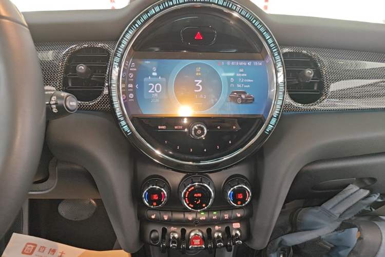 Used MINI 2022 Updated 1.5T COOPER Artist Audio And AC Panel