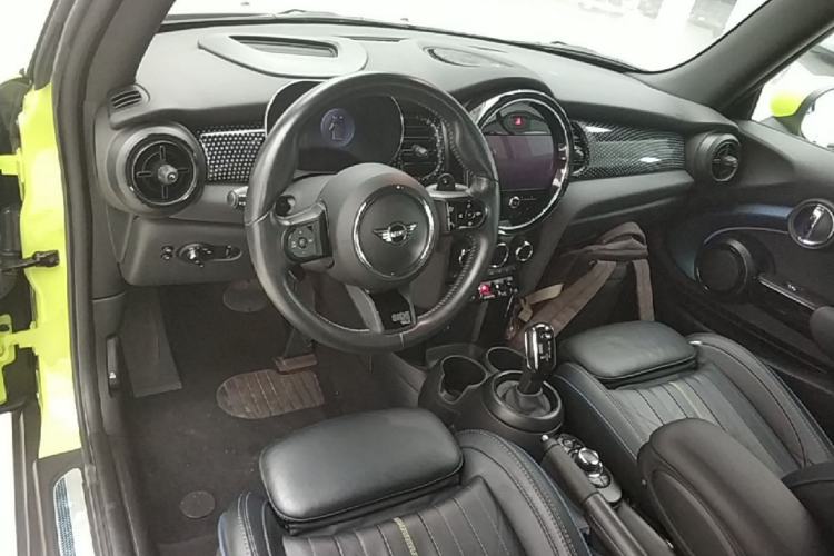 Used MINI 2022 Revised 2.0T COOPER S CABRIO Sidewalk Center Console