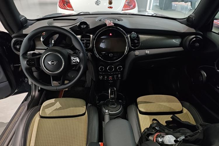 Used MINI 2022 2.0T COOPER S Obsession Special Edition Center Console