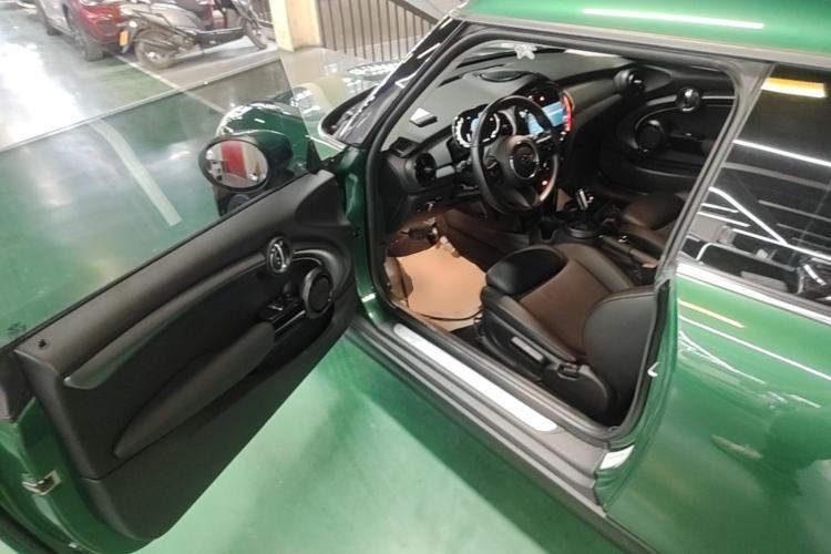 Used MINI 2022 Updated 1.5T COOPER Classic Edition Driver Seat