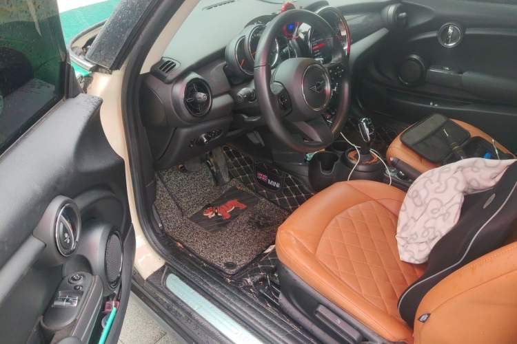 Used MINI 2022 Updated 1.5T ONE Driver Seat
