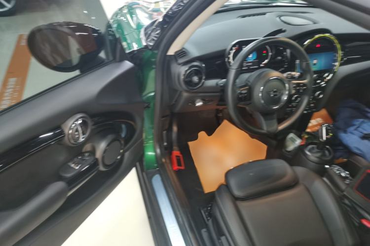Used MINI 2022 Updated 1.5T COOPER Classic Edition Driver Seat
