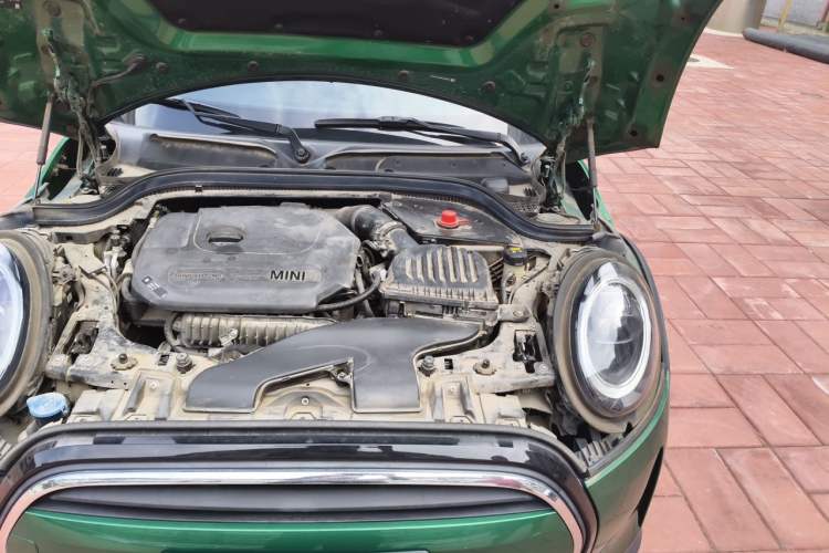 Used MINI 2022 Updated 1.5T COOPER Classic Edition Five-Door Version Engine Bay Left