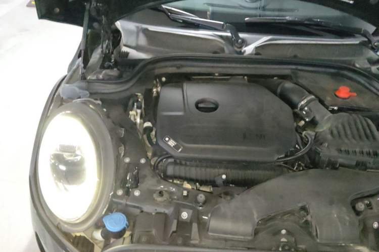 Used MINI 2022 2.0T COOPER S Obsession Special Edition Five-Door Version Engine Bay Right