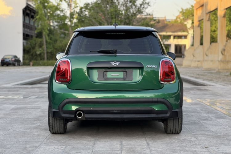 Used MINI 2022 1.5T COOPER Classic Edition Exterior 3