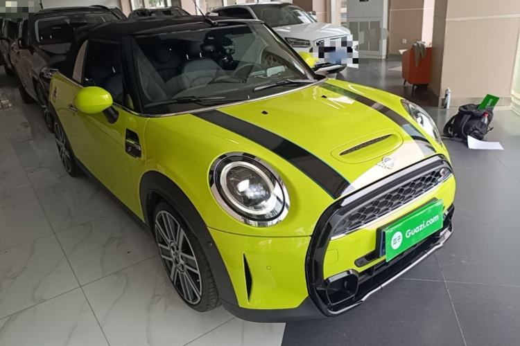 Used MINI 2022 Revised 2.0T COOPER S CABRIO Sidewalk Front Right 45 Deg