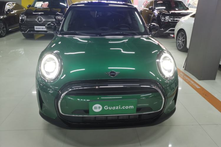 Used MINI 2022 Updated 1.5T COOPER Classic Edition Front